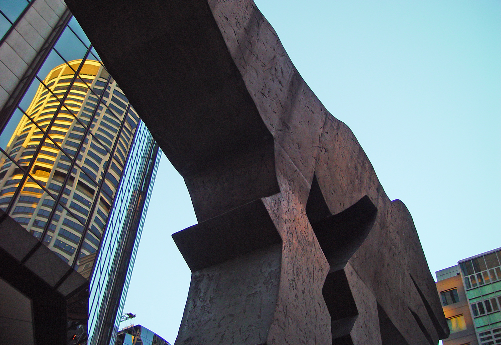 Bird Totem, 1988, sculpture by Adrian Mauriks.