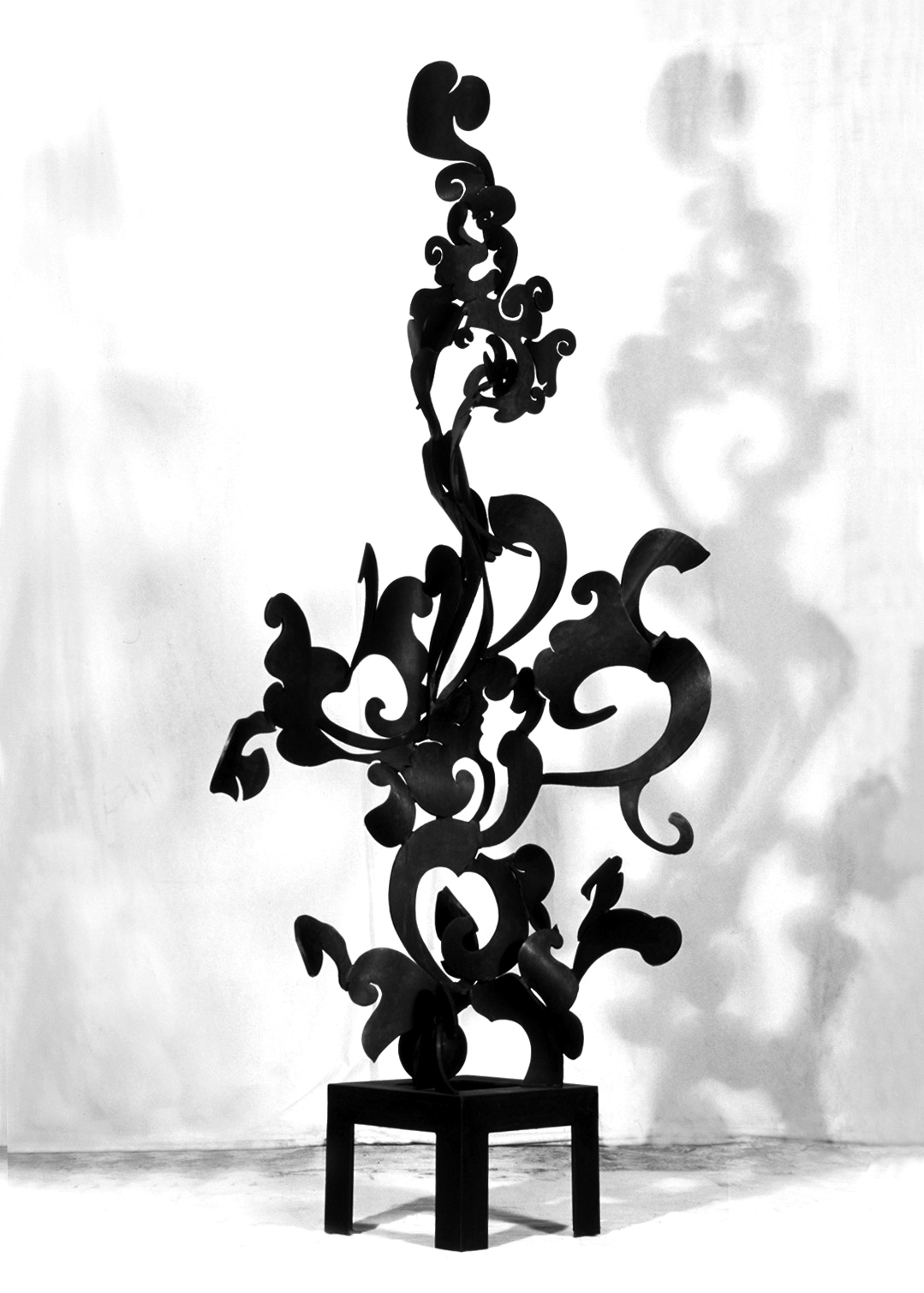 Opus 23, 1996, sculpture by Adrian Mauriks.