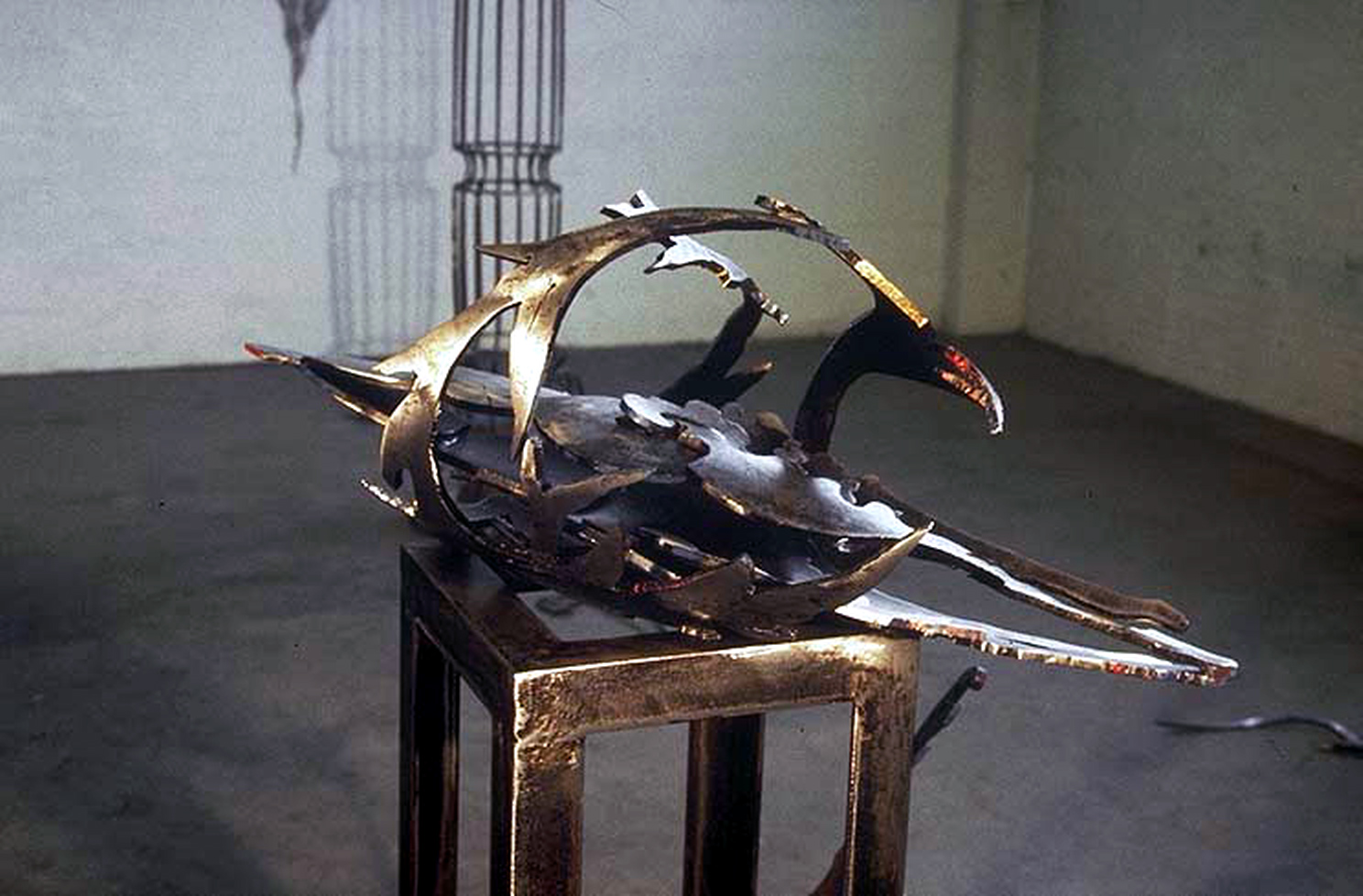 Opus 37, 1997, sculpture by Adrian Mauriks.