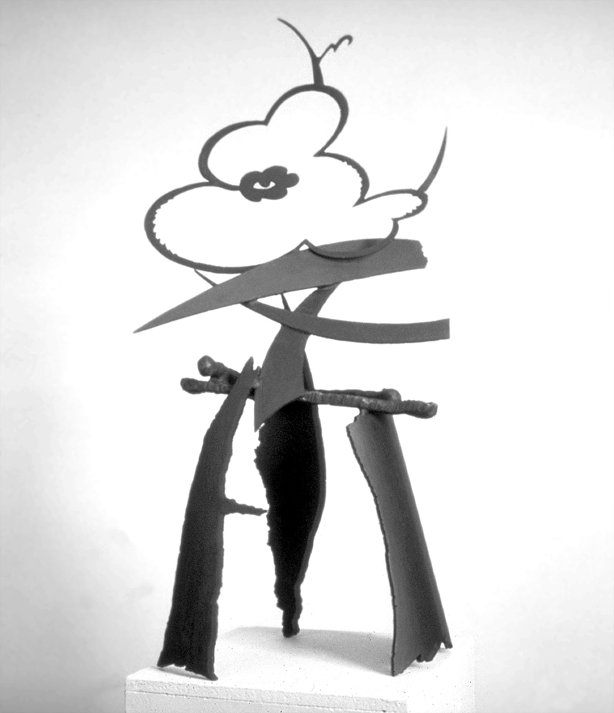 Opus One, 1993, sculpture by Adrian Mauriks.