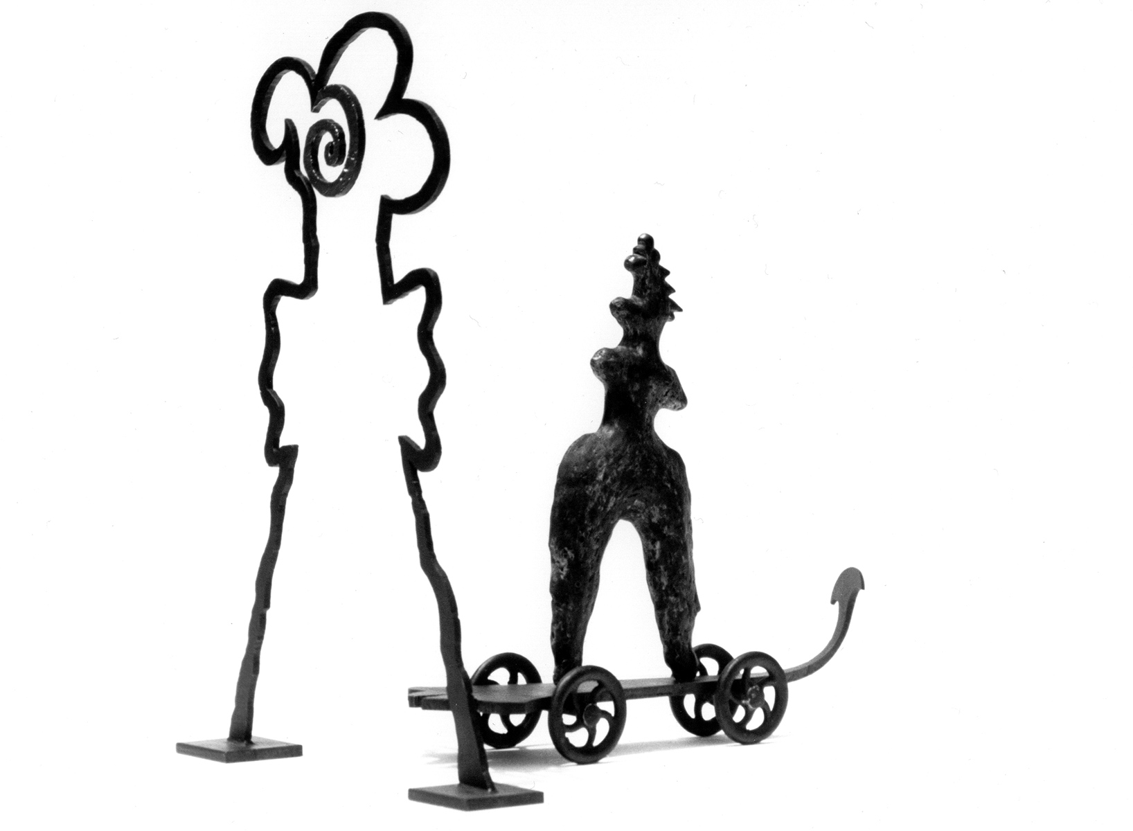 Threshold, 1992, sculpture by Adrian Mauriks.