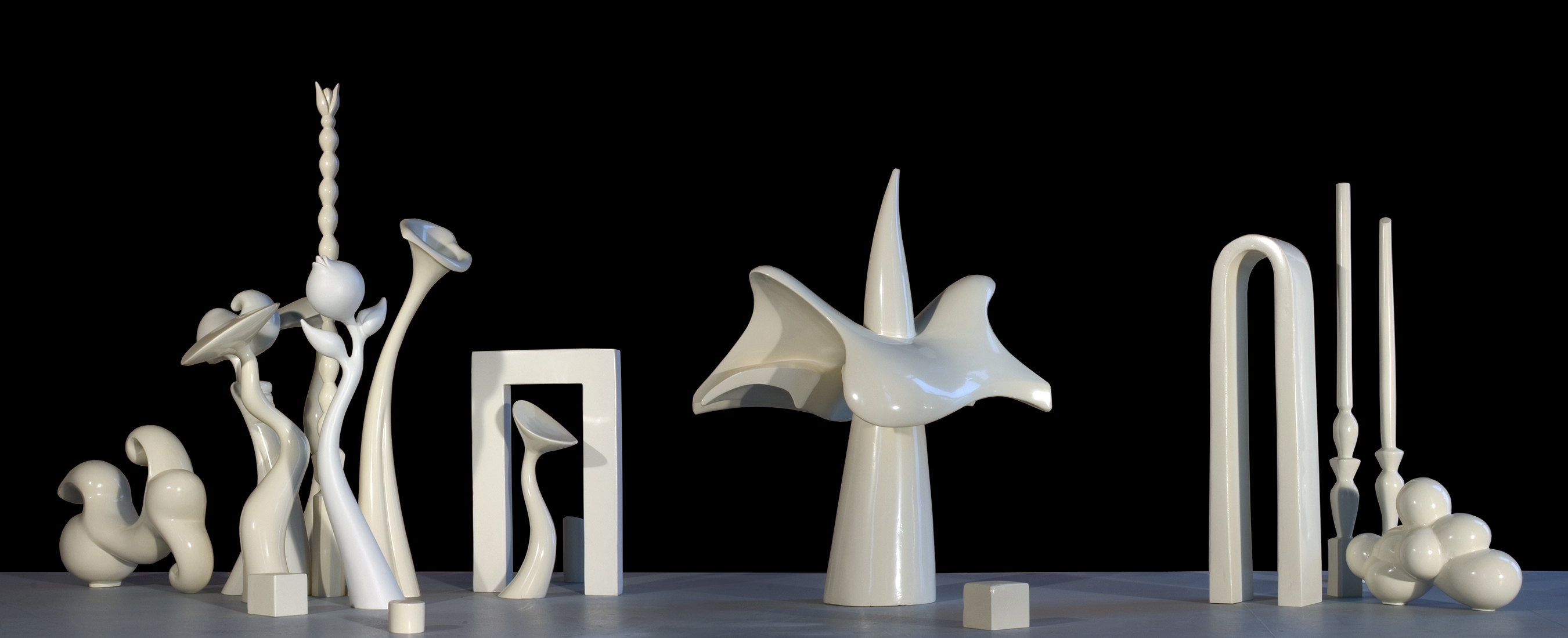 Whisper III, 2004, sculpture by Adrian Mauriks.